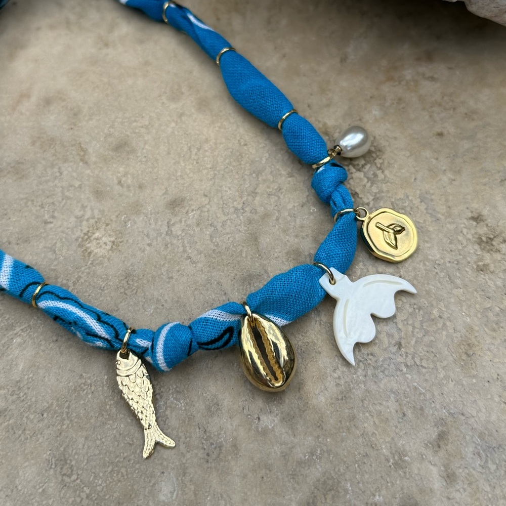 SUN BEADS LA 🐟 Handmade Bandana Necklace Blue, Mother of pearl & Gold Charms